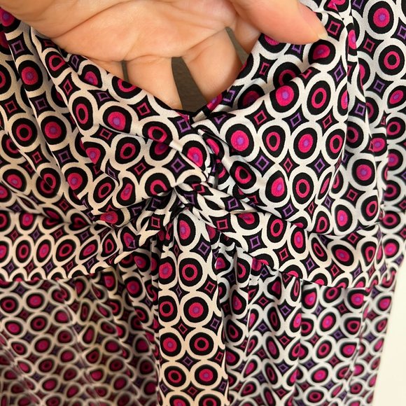 Halter top with circles - Picture 2 of 7